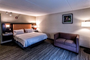 Hampton Inn & Suites Staten Island